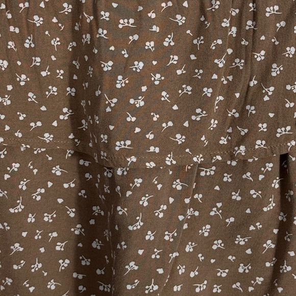 Abercrombie Kids skort, tiered, size 9/10, shorts under skirt, spring, summer - Picture 7 of 10